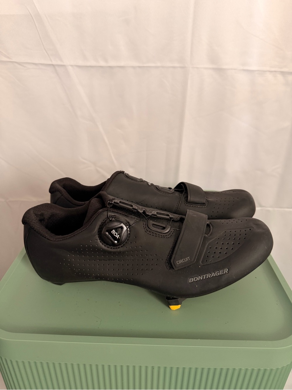 Mens Bontrager Circuit Cortado Cycling or Peleton Clip In Shoes with Boa System